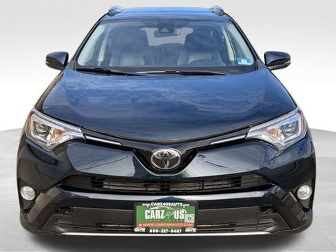 Used 2018 Toyota RAV4 Limited image 2
