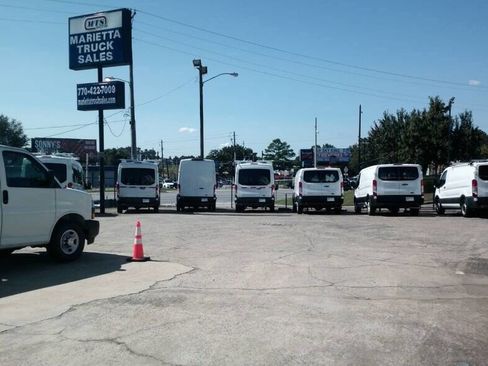 Used 2021 GMC Savana 3500 Extended w/ Power Convenience Package image 24