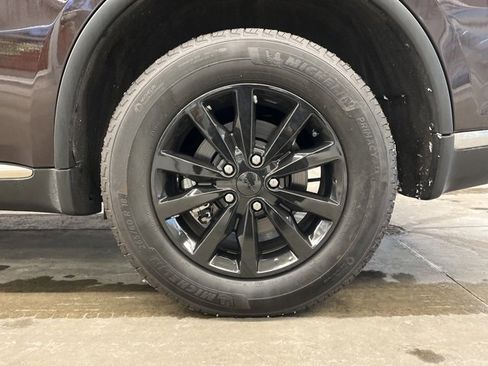 Certified 2024 Dodge Durango SXT w/ Trailer Tow Group IV image 8