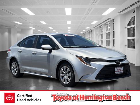 Certified 2024 Toyota Corolla LE FWD image 1
