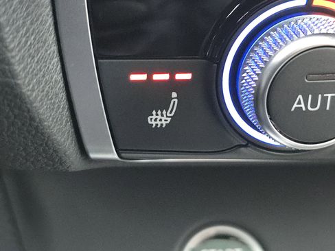 Certified 2023 Audi Q3 2.0T Premium Plus image 26