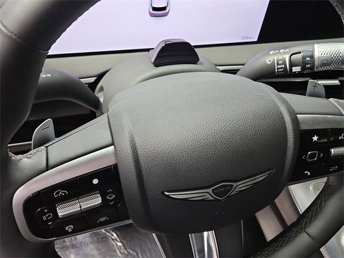 Used 2026 Genesis GV70 2.5T Select image 30