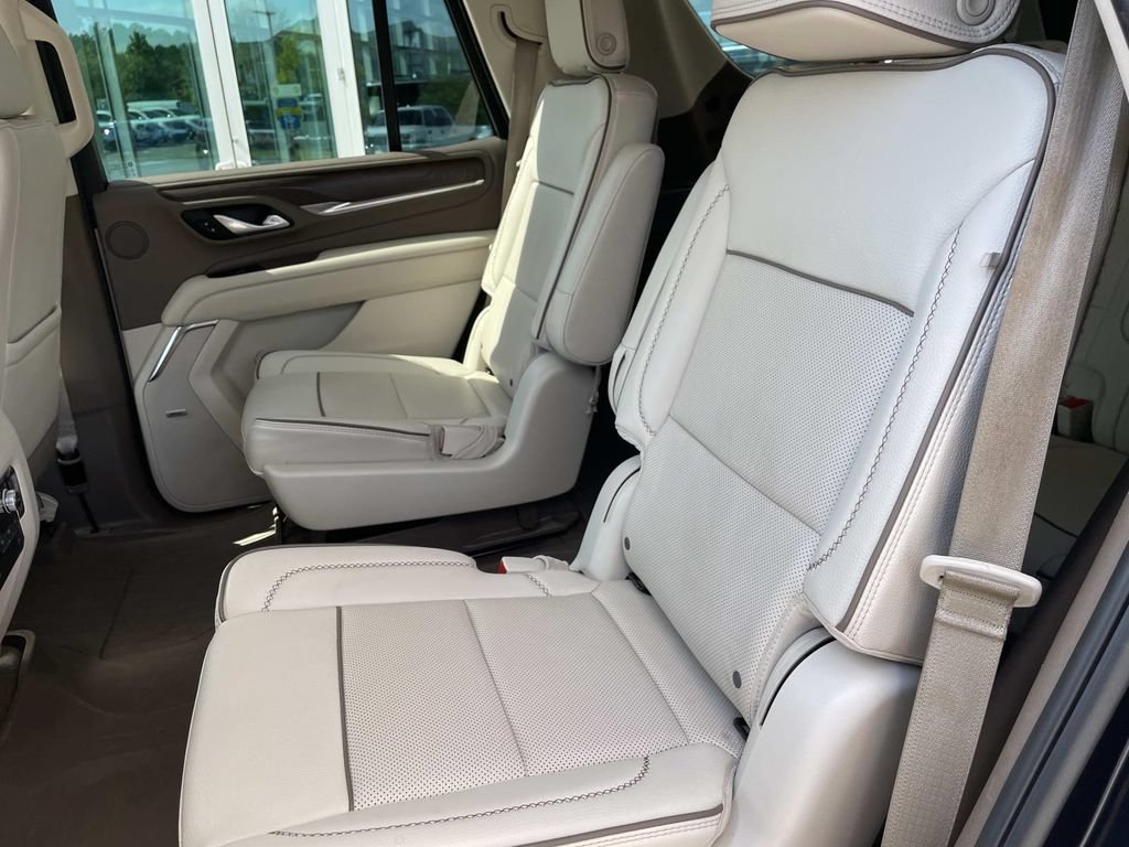 Used 2022 GMC Yukon Denali AWD/4WD image 13