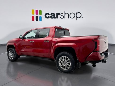 Used 2024 Toyota Tacoma Limited w/ Limited Package (LT) image 3