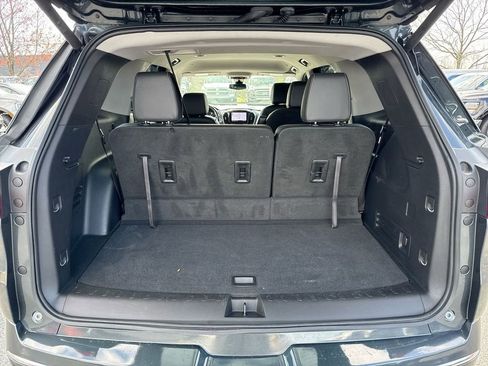 Used 2020 Chevrolet Traverse Premier FWD image 24