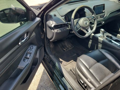 Used 2019 Nissan Altima 2.5 SV FWD image 9