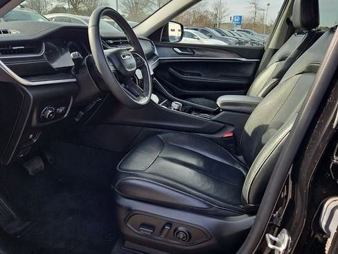 Used 2023 Jeep Grand Cherokee L Limited image 20