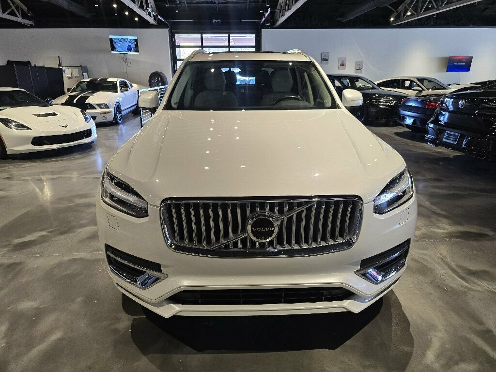 Used 2024 Volvo XC90 T8 Plus w/ Protection Package Premier AWD/4WD image 2