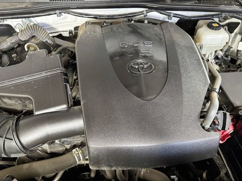 Used 2021 Toyota Tacoma TRD Off-Road w/ Technology Package AWD/4WD image 36