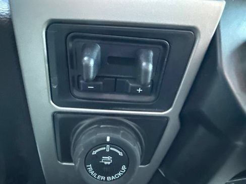 Used 2022 Ford F250 Lariat w/ Lariat Value Package AWD/4WD image 28