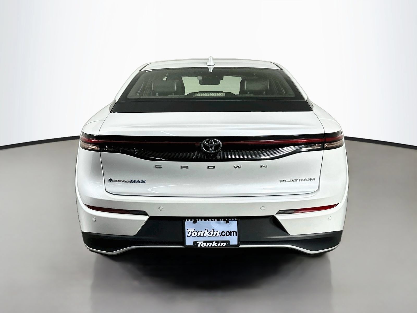 Certified 2026 Toyota Crown Platinum AWD/4WD image 6