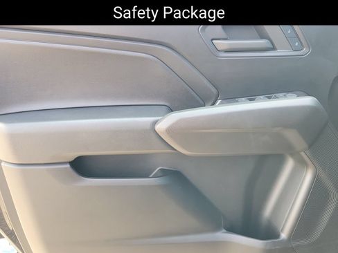 Used 2024 Chevrolet Colorado Trail Boss w/ Technology Package AWD/4WD image 12