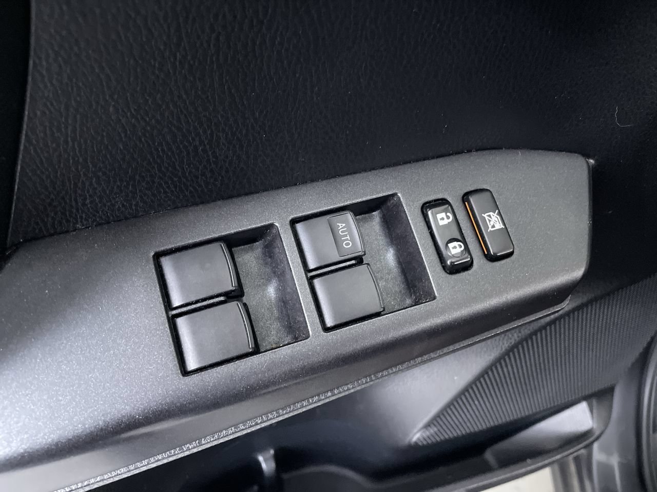 Used 2018 Toyota RAV4 LE w/ All Weather Liner Package AWD/4WD image 12