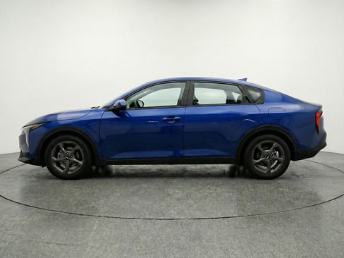 Used 2025 Kia K4 LXS FWD image 5
