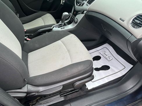 Used 2011 Chevrolet Cruze LS w/ Connectivity Package FWD image 12