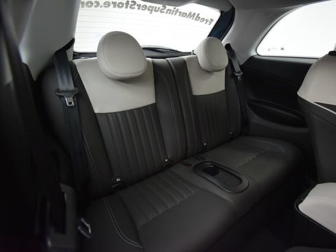 New 2026 FIAT 500 e Icona w/ Quick Order Package 21R FWD image 18
