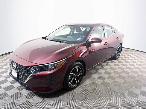 Used 2025 Nissan Sentra SV FWD image 1