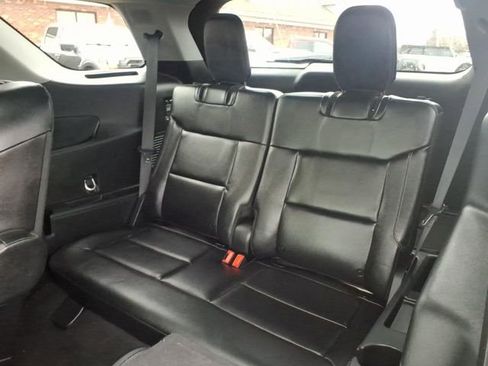 Certified 2023 Ford Explorer Limited w/ Limited Technology Package image 11