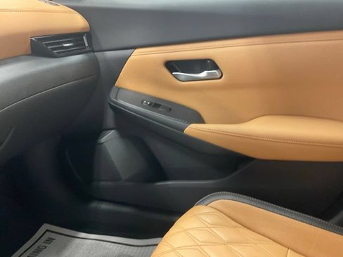 Used 2021 Nissan Sentra SV w/ SV Premium Package FWD image 20