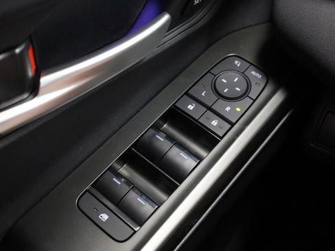 New 2026 Subaru Uncharted AWD image 16