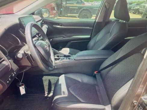 Used 2024 Toyota Camry XSE FWD image 6