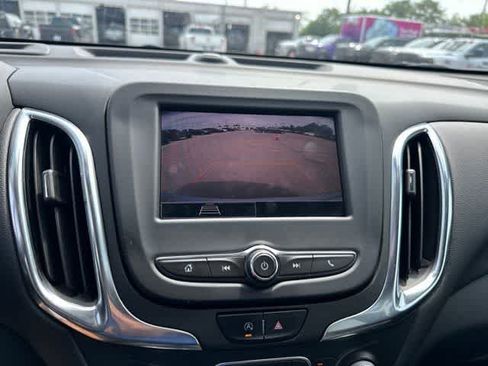 Used 2022 Chevrolet Equinox LT w/ LPO, Floor Liner Package AWD/4WD image 11