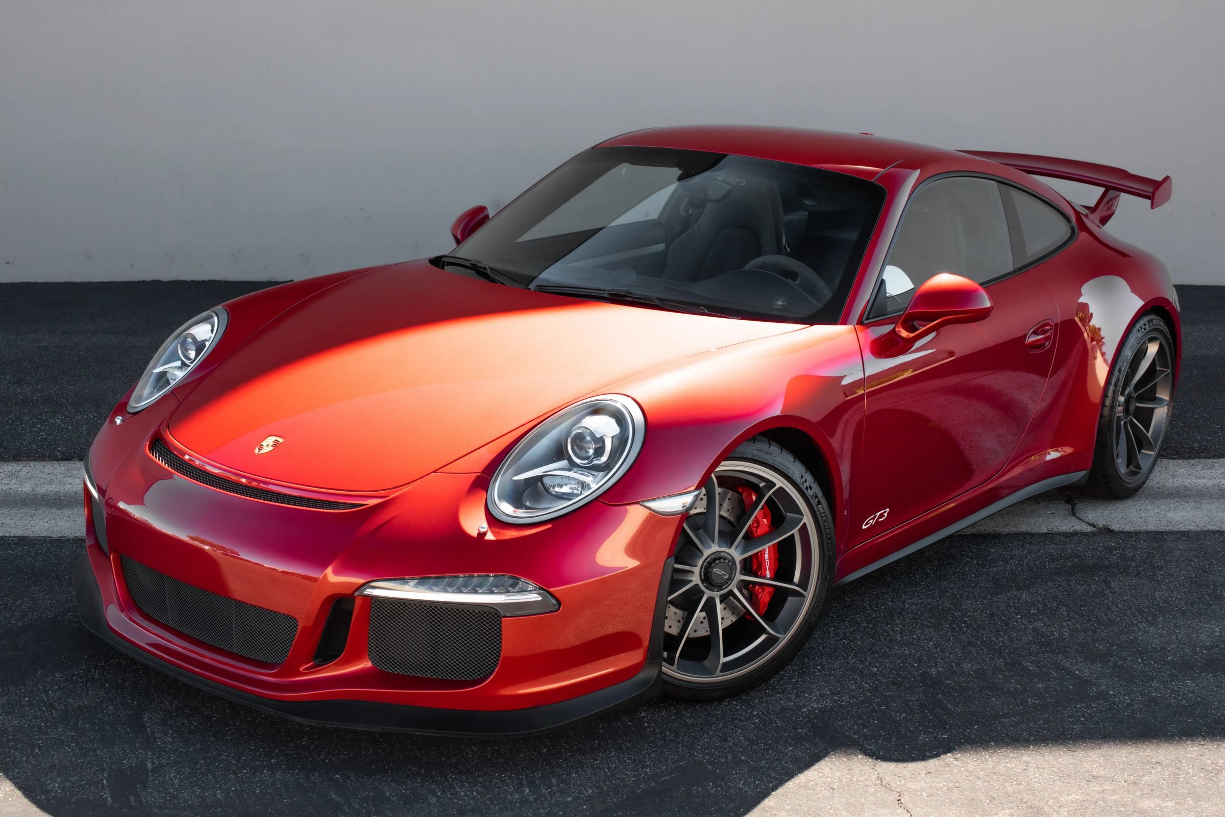 Used 2014 Porsche 911 GT3 RWD image 2