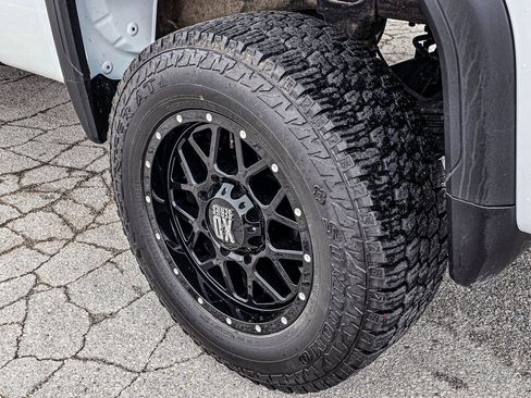 Used 2024 GMC Sierra 2500 Pro w/ Convenience Package image 18