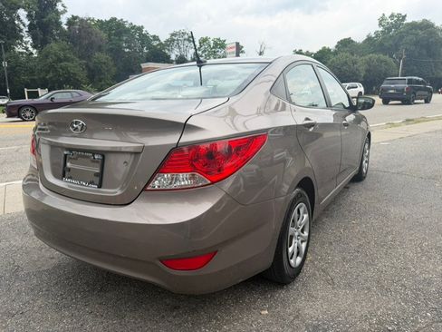Used 2014 Hyundai Accent GLS FWD image 9