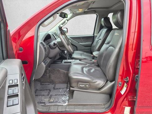 Used 2016 Nissan Frontier PRO-4X w/ Pro-4x Luxury Package AWD/4WD image 17