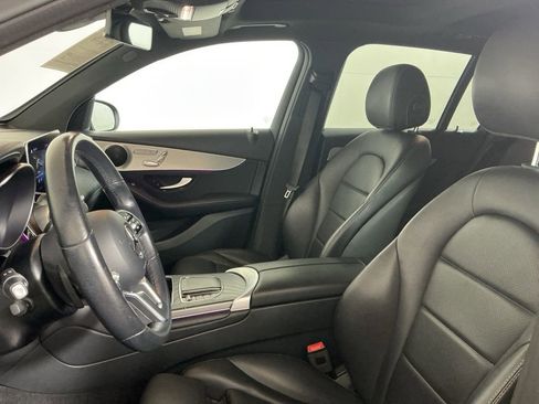 Used 2022 Mercedes-Benz GLC 300 image 21