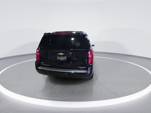 Used 2020 Chevrolet Suburban Premier w/ Max Trailering Package AWD/4WD image 7