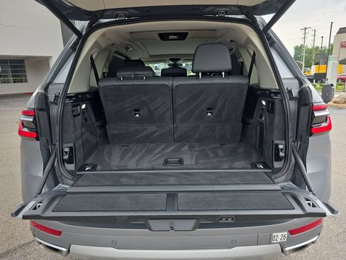 Used 2024 BMW X7 xDrive40i AWD/4WD image 14