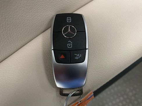 Certified 2026 Mercedes-Benz GLE 450 4MATIC image 35
