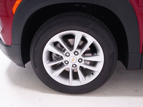 Used 2024 Chevrolet TrailBlazer LS w/ LS Convenience Package FWD image 34