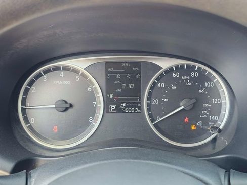 Used 2024 Nissan Kicks S image 22