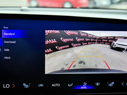 Used 2024 Chevrolet Blazer EV LT AWD/4WD image 18