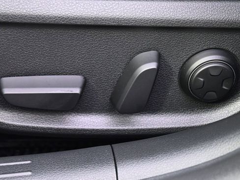 Used 2023 Genesis G70 2.0T w/ Sport Prestige Package image 14