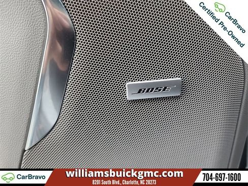 Used 2023 GMC Yukon SLT w/ SLT Premium Package image 25