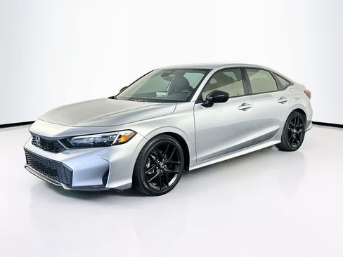 Used 2025 Honda Civic Sport image 3