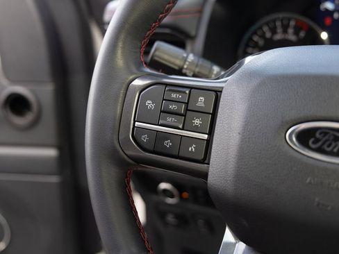 Used 2023 Ford Expedition Limited image 39