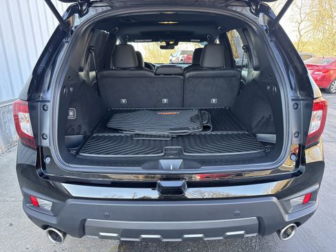 Used 2023 Honda Passport TrailSport image 12