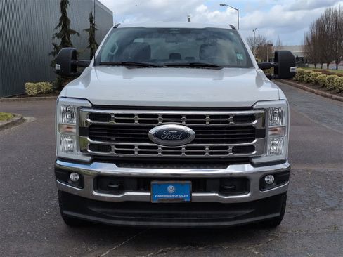 Used 2024 Ford F350 XLT image 9