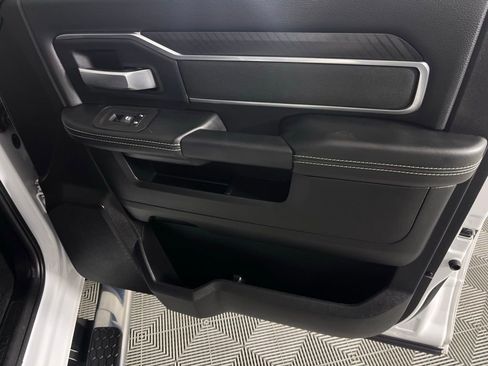 Used 2025 RAM 3500 Big Horn image 34