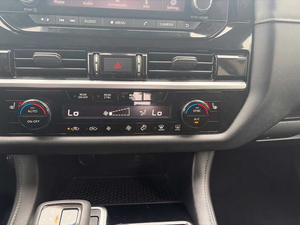 Used 2022 Nissan Pathfinder SV FWD image 27
