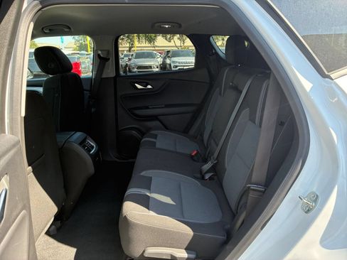 Used 2025 Chevrolet Blazer LT FWD image 26