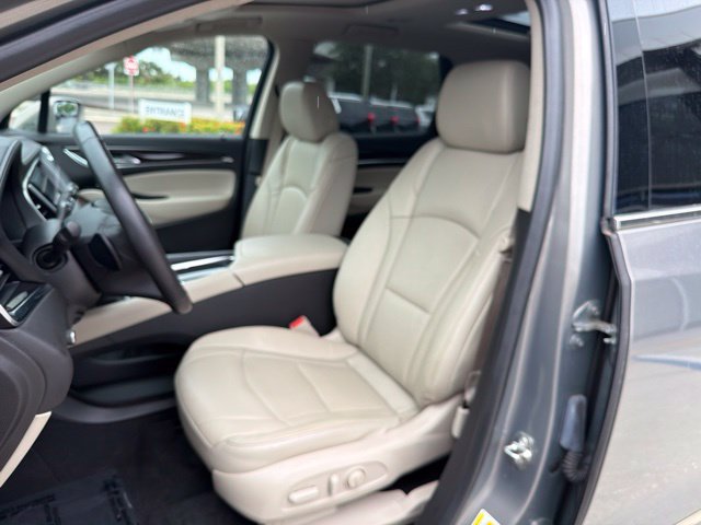 Used 2019 Buick Enclave Premium w/ Experience Buick Package FWD image 12