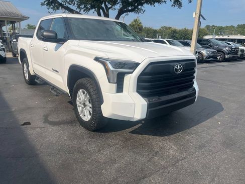 Used 2026 Toyota Tundra SR5 w/ SR5 Premium Package RWD image 7