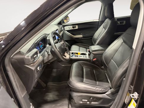 Used 2021 Ford Explorer Limited image 10