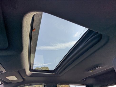 Used 2020 GMC Sierra 1500 AT4 w/ AT4 Premium Package image 21